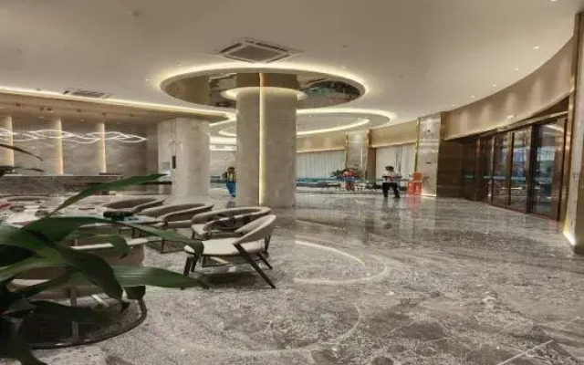 Green View Hotel (Foshan Xiqiao Mountain Qian Guo Qing Store)