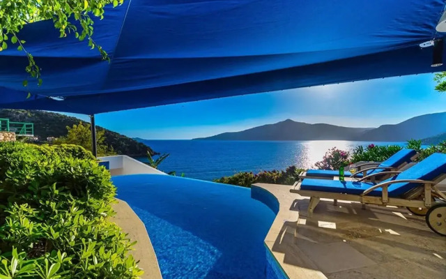 The White Collection - Villa Sun