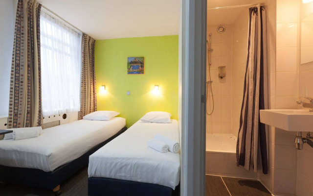 Townhouse Hotel