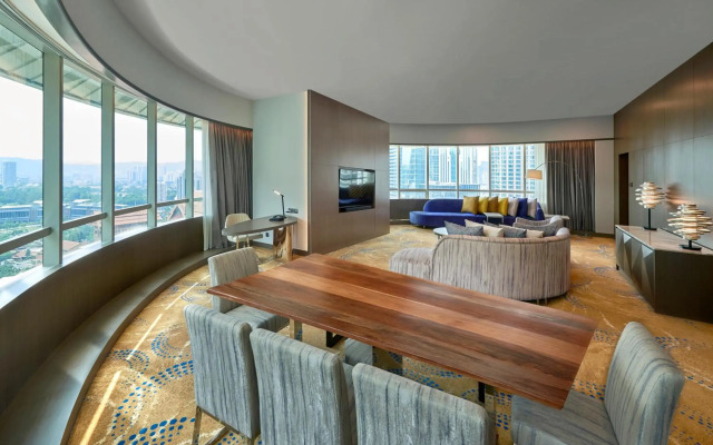 Pullman Kuala Lumpur City Centre Hotel & Residences