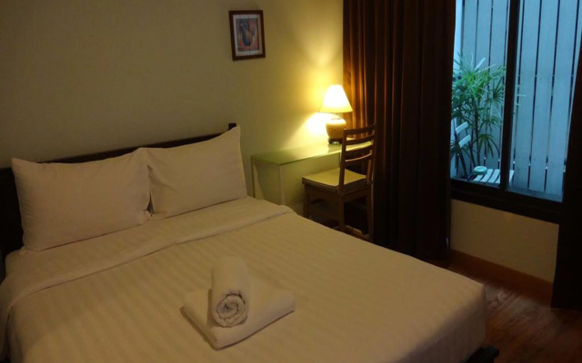 Mango Bedroom Inn