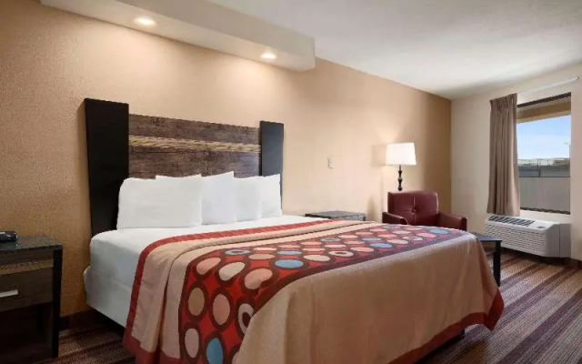 Super 8 By Wyndham Rahway/Newark