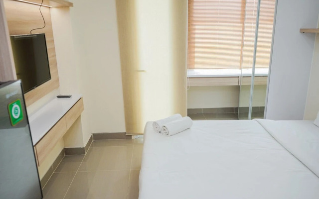 Cozy and Simply Studio Room at B Residence Apartment