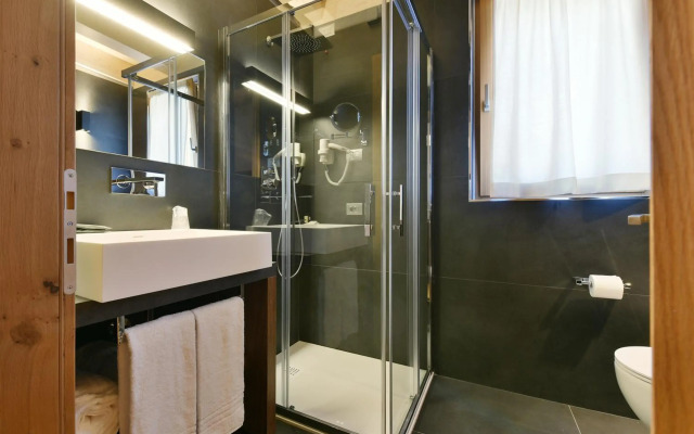Dolomeet Boutique Hotel