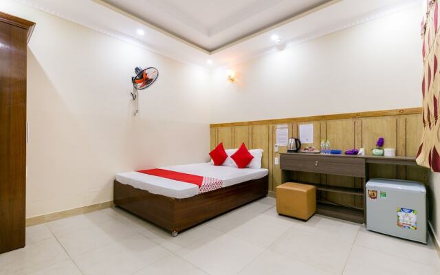 OYO 393 Xuan Thuy Hotel