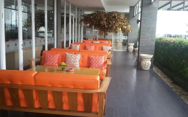 ZEN Premium Raya Lembang