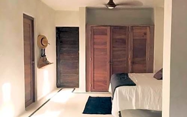 Boca de Iguanas Beach Hotel