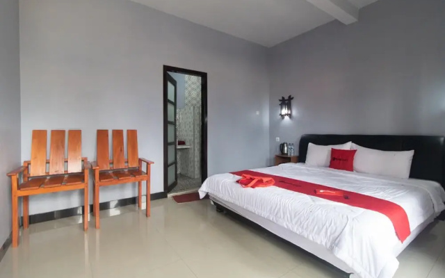 RedDoorz @ Bromo