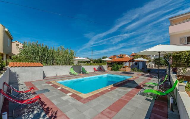 Mlađo - Swimming Pool - A1