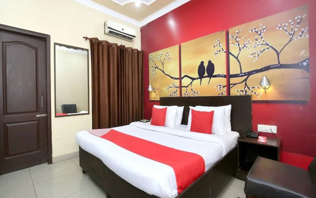 OYO 1357 Hotel Seemaz