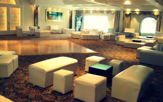 Capital O La Estancia