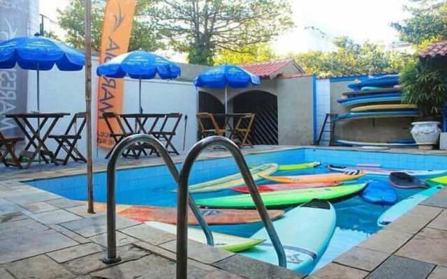 Curvão Surf House - Hostel