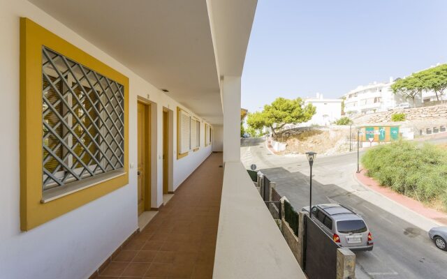 Two rooms Calm and sunny