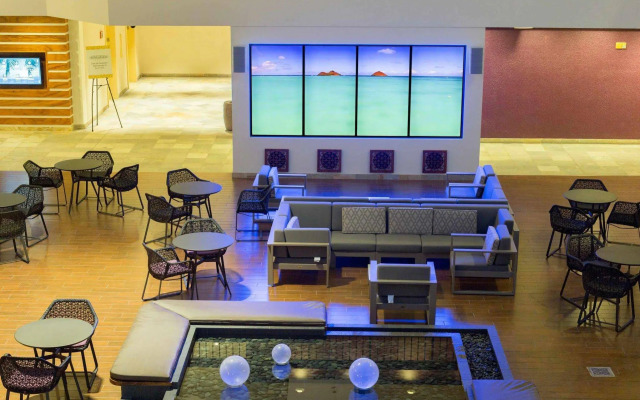 Waikiki Beach Marriott Resort & Spa