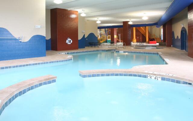 Holiday Inn Omaha Downtown - Waterpark by IHG