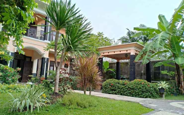 Sakinah Homey near Kutisari Road