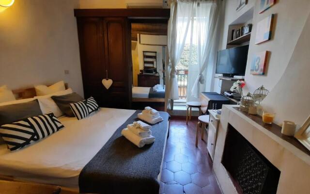 Campo De Fiori - Casa Pettinari 78