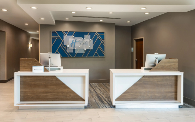Holiday Inn Express Miami Airport Blue Lagoon Area by IHG