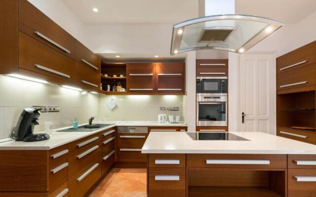 Luxury central Apartment