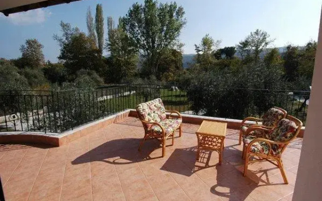 Forty Roses Luxury Apartments