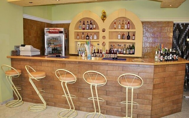 Kozanos Hotel & Suites