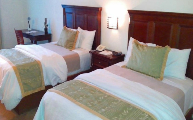 Hecthorny San Carlos Tequisquiapan, BW Signature Collection