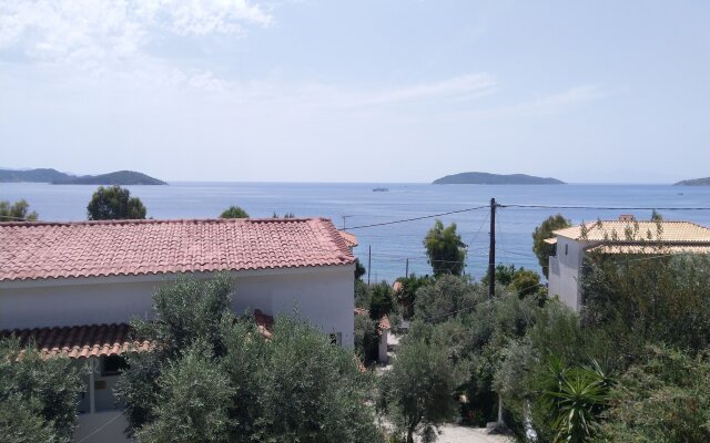 Amaranthos Skiathos View