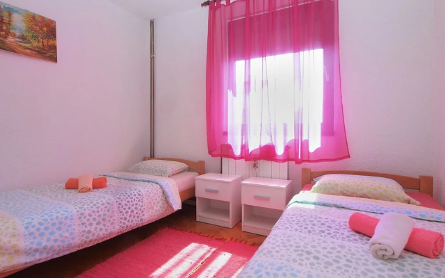 Apartment 1079