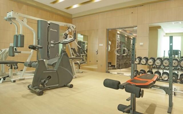 Boutique 7 Hotel & Suites
