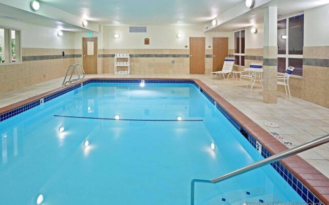 Holiday Inn Express & Suites Lacey – Olympia by IHG