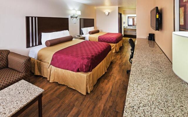 Texas Inn & Suites Raymondville