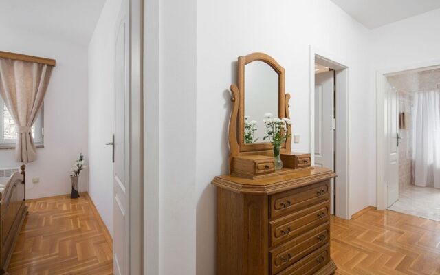 Apartment Amadeus