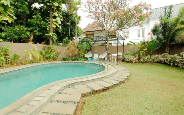 W Home Cipete – Pool – Jakarta
