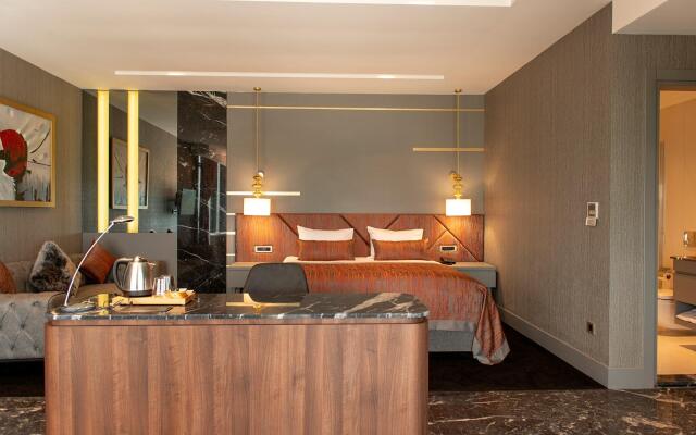 B&C Hotel