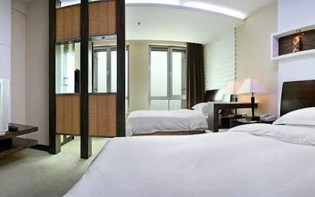 The Royal Fortune Hotel