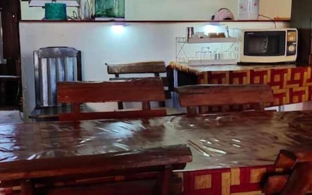 Adchara Mansion - Hostel