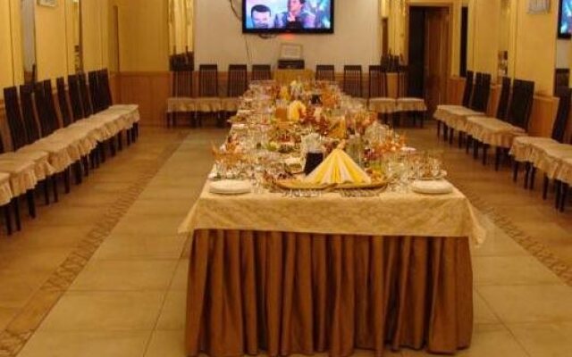 Hotel Druzhba