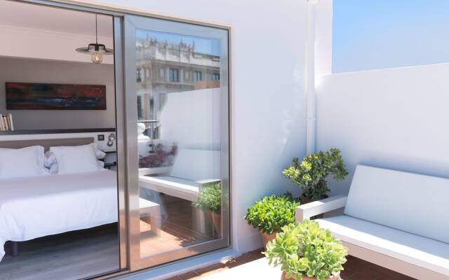 Puerta Catedral Holiday Suites