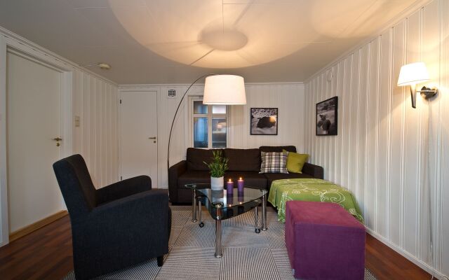 Enter Viking Hotel