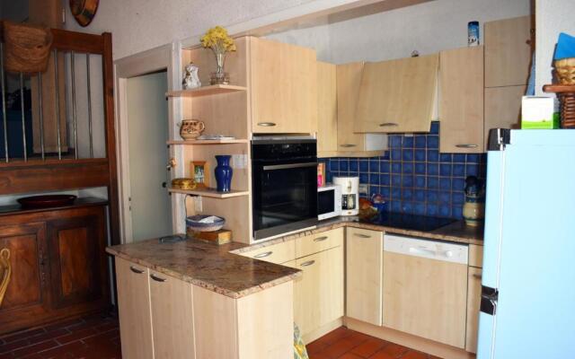 Petit Mas Au Paradis Avec Piscine Pour 6 Personnes