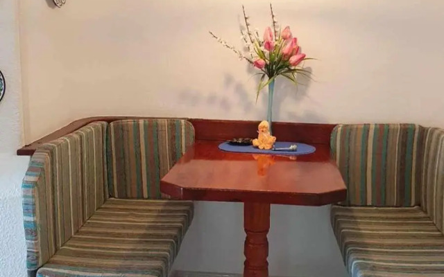 Club Atlantis Studio