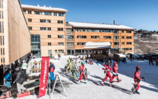 R Sidence Swisspeak Resorts 2p4b