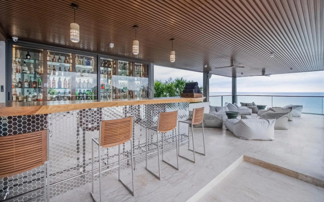 Bluesiam Villa