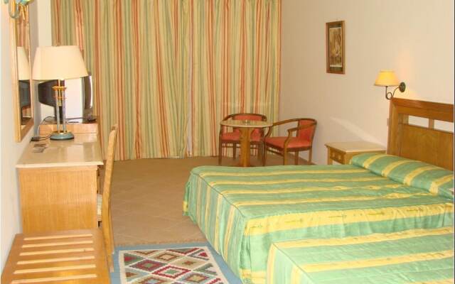 Elaria Beach Resort