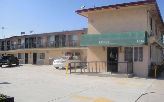 hotelImage