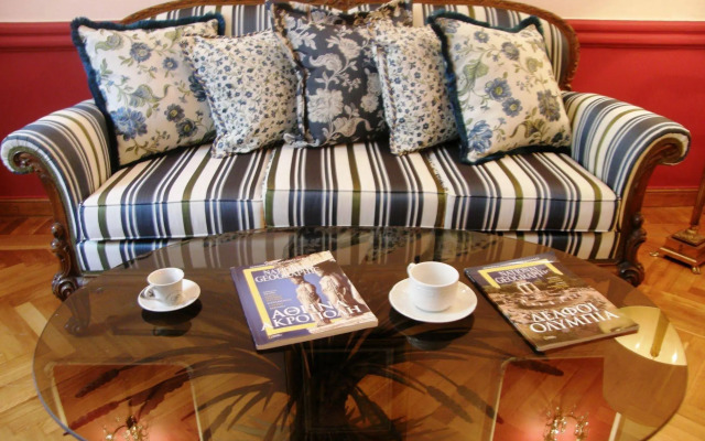 Athens Family Apartments