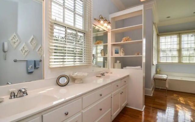 Ocean Rest 7 Bedroom Home