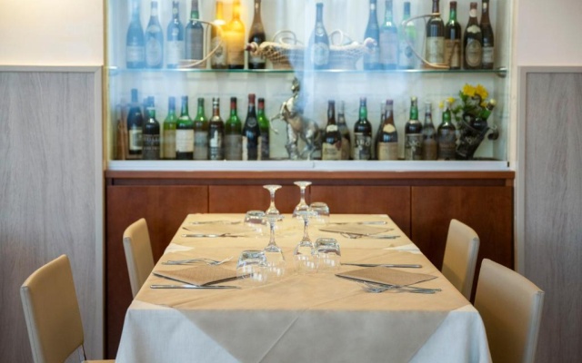 Hotel Mondial