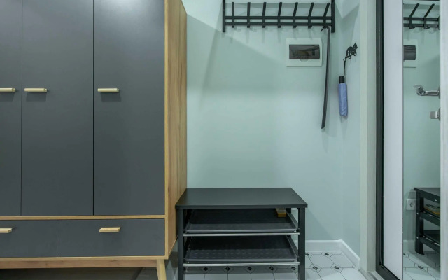 Метры в центре на улице Жуковского 7-9