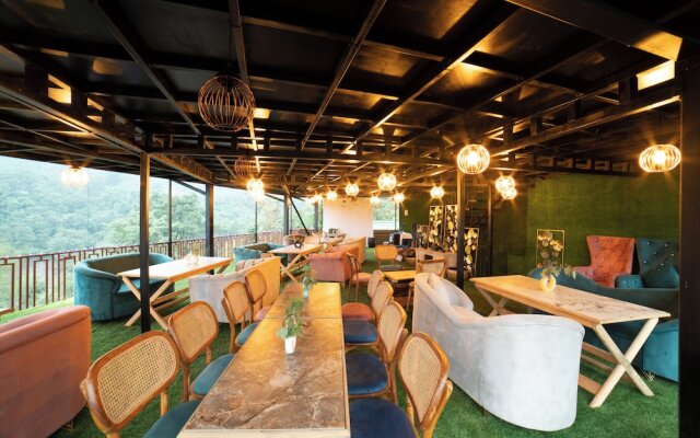 Mudras Grove Resort